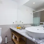Designer Flats In Lapa By Lovelystay شقة