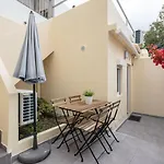 Designer Flats In Lapa By Lovelystay شقة *
