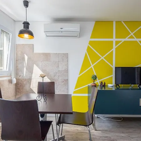 Designer Flats In Lapa By Lovelystay Lisbon
