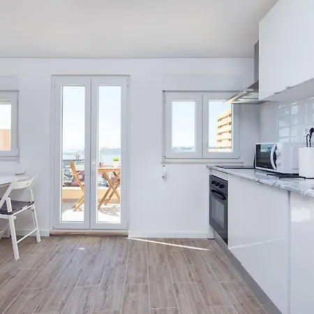 Designer Flats In Lapa By Lovelystay Appartamento Lisbona