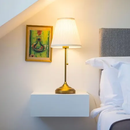 Designer Flats In Lapa By Lovelystay Апартаменти Лісабон