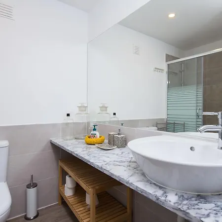 Designer Flats In Lapa By Lovelystay Apartment