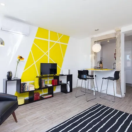 Appartamento Designer Flats In Lapa Lisbona
